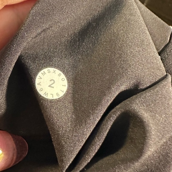 Lululemon On The Fly Crop *Woven 23" Black Sz 2 - Picture 11 of 12